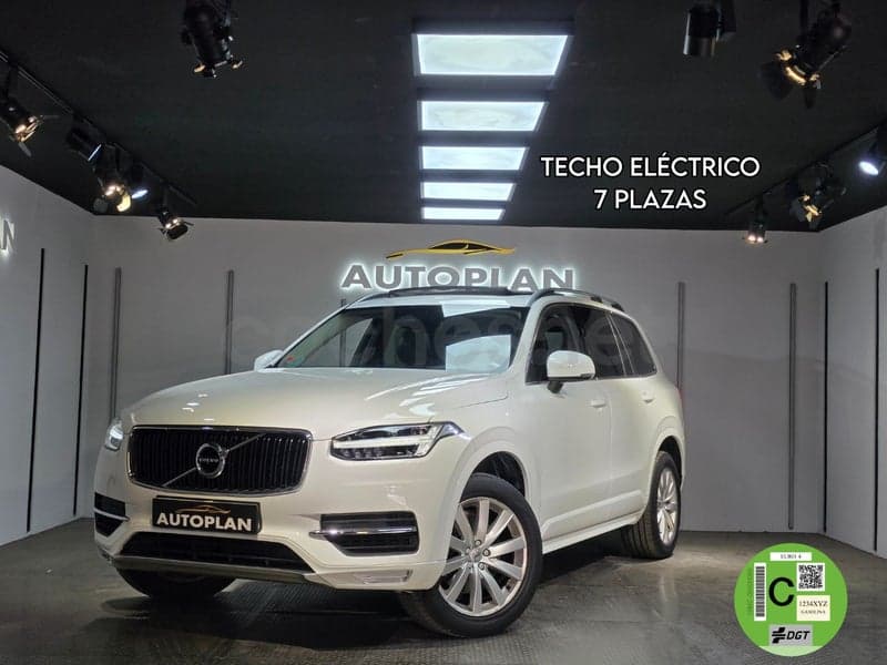 VOLVO XC90 2.0 D5 AWD Momentum Auto — foto 1