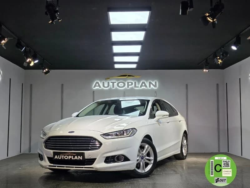 FORD Mondeo 1.5 EcoBoost Titanium — foto 1